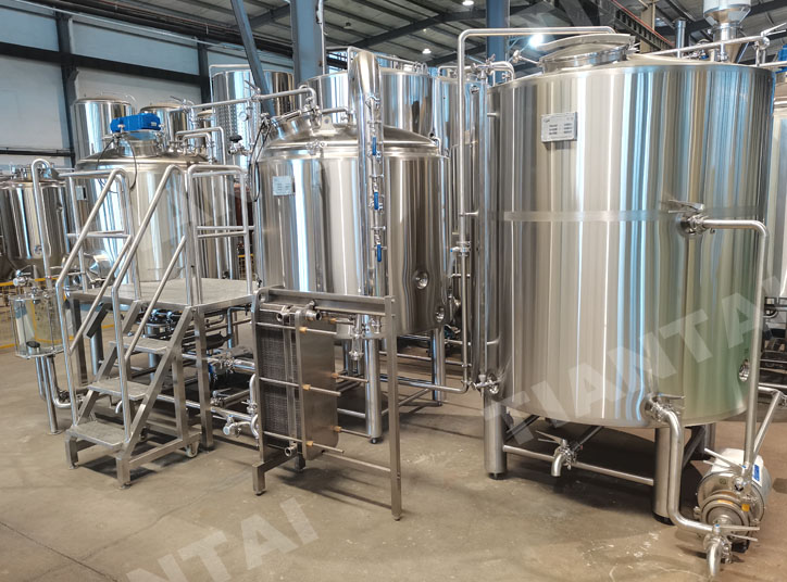 <b>Complete 10HL Brewery System will be shipped to Italy</b>